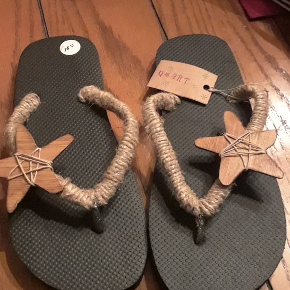 Hand made Q-ART Flip flops